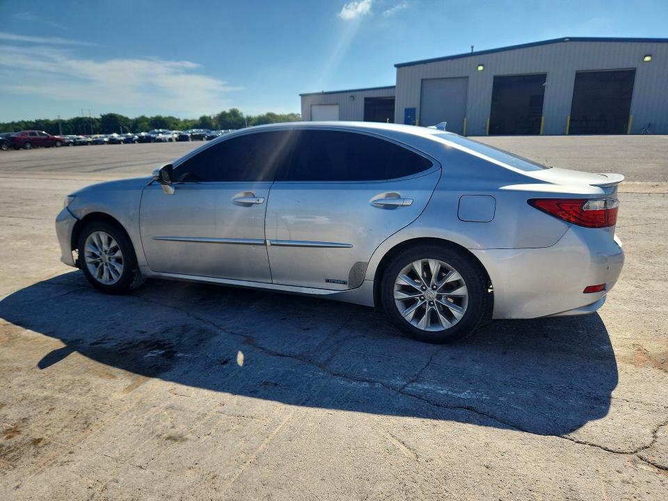 2013 Lexus VIN JTHBW1GG7D2032484 COPART salvage auction — SIDE, Ok - Cert Of Title-Salvage, sold $500 on 2026-07-28 (photo 2)