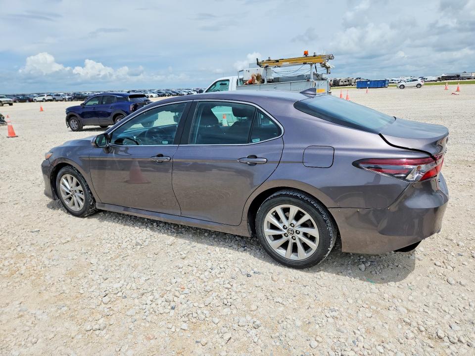 2021 Toyota Camry VIN 4T1C11AK0MU592090 COPART salvage auction — REAR END, Tx - Salvage Vehicle Title, sold $70 on 2026-07-09 (photo 2)