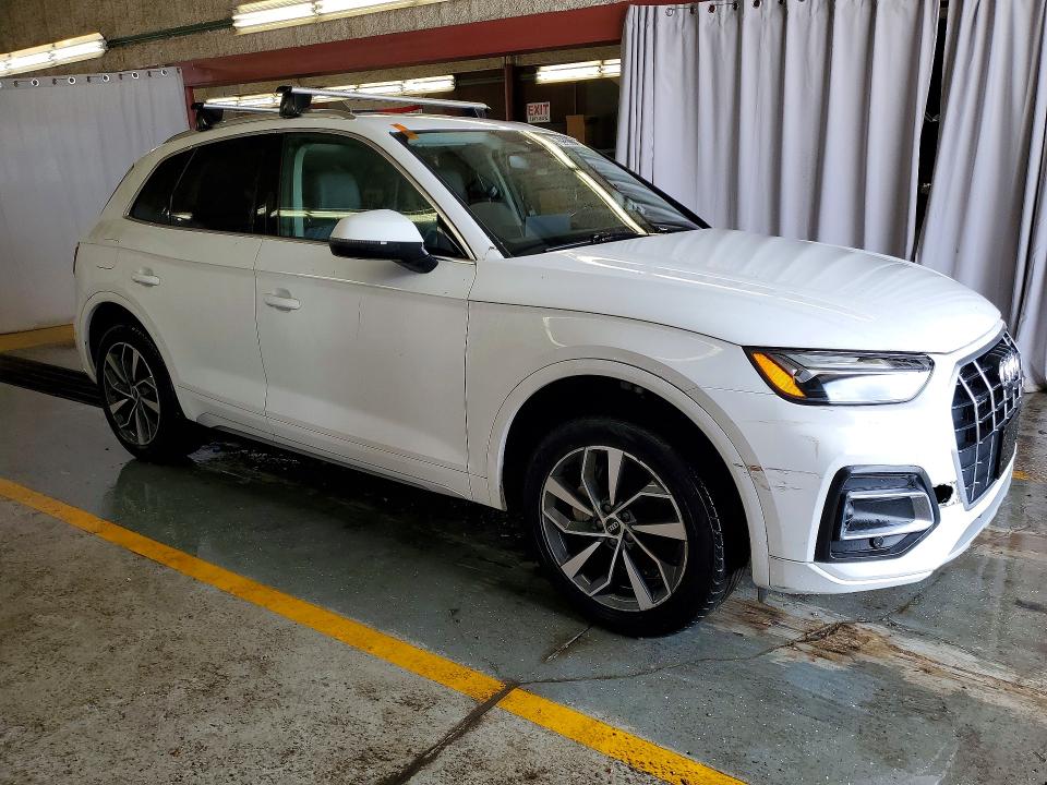 2021 Audi Q5 VIN WA1BAAFY1M2021470 COPART salvage auction — NORMAL WEAR, IL - CERTIFICATE OF TITLE, sold $9,100 on 2026-07-16 (photo 4)