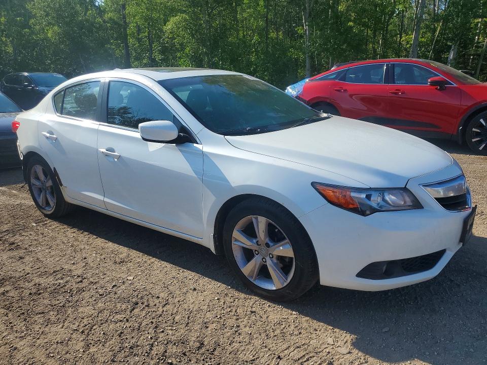 2015 Acura Ilx VIN 19VDE1F74FE400522 COPART salvage auction — REAR END, On - Permit No Brand - Unfit, sold $3,450 on 2026-07-23 (photo 4)