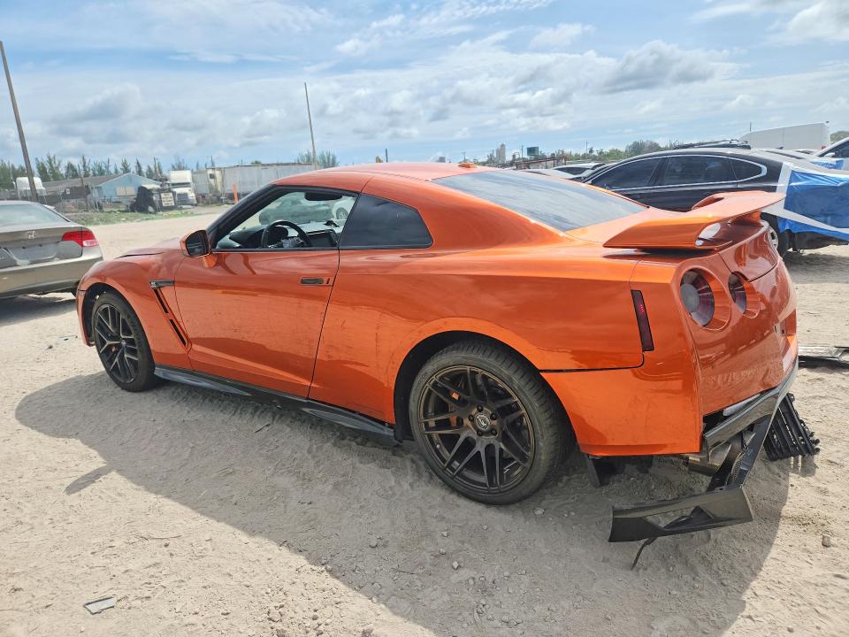 2018 Nissan Gt-r VIN JN1AR5EFXJM710234 COPART salvage auction — FRONT END, Fl - Cert Of Title Slvg Rebuildable, sold $70,000 on 2026-07-16 (photo 2)