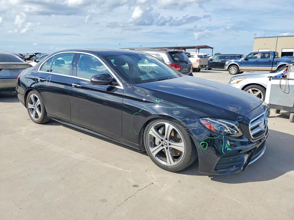 2017 Mercedes-benz VIN WDDZF4JB9HA261362 COPART salvage auction — FRONT END, Tx - Salvage Vehicle Title, sold $10,200 on 2026-07-09 (photo 4)