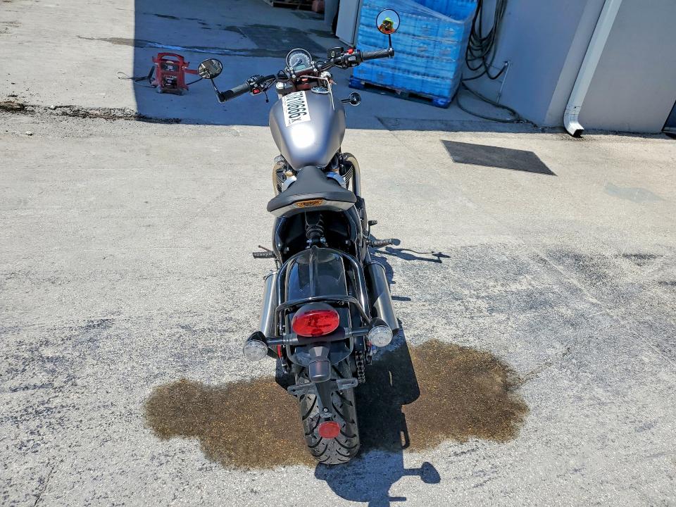 2025 Triumph motorcycle Bonneville VIN SMTD53HL8STCG4698 COPART salvage auction — MINOR DENT/SCRATCHES, FL - CERTIFICATE OF DESTRUCTION, sold $4,800 on 2026-07-30 (photo 4)