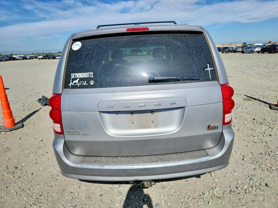 2017 Dodge Caravan VIN 2C4RDGEG9HR760665 COPART salvage auction — FRONT END, Co - Public - Salvage Title, sold $875 on 2026-07-04 (photo 6)