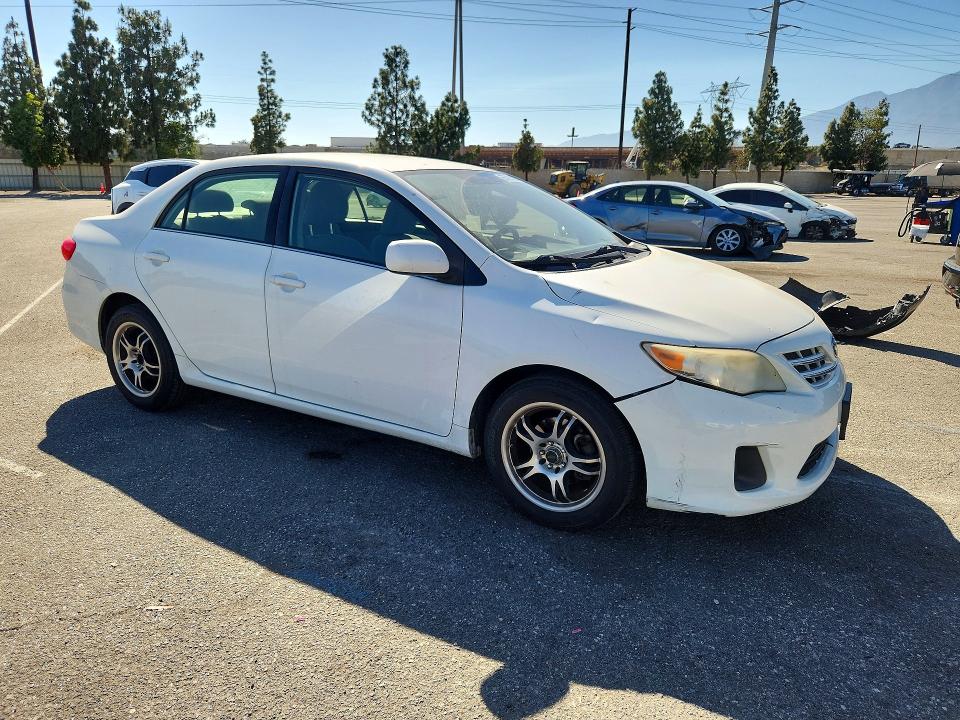 2013 Toyota Corolla VIN JTDBU4EE4DJ118576 COPART salvage auction — MINOR DENT/SCRATCHES, Ca - Salvage Certificate, sold $1,400 on 2026-07-13 (photo 4)