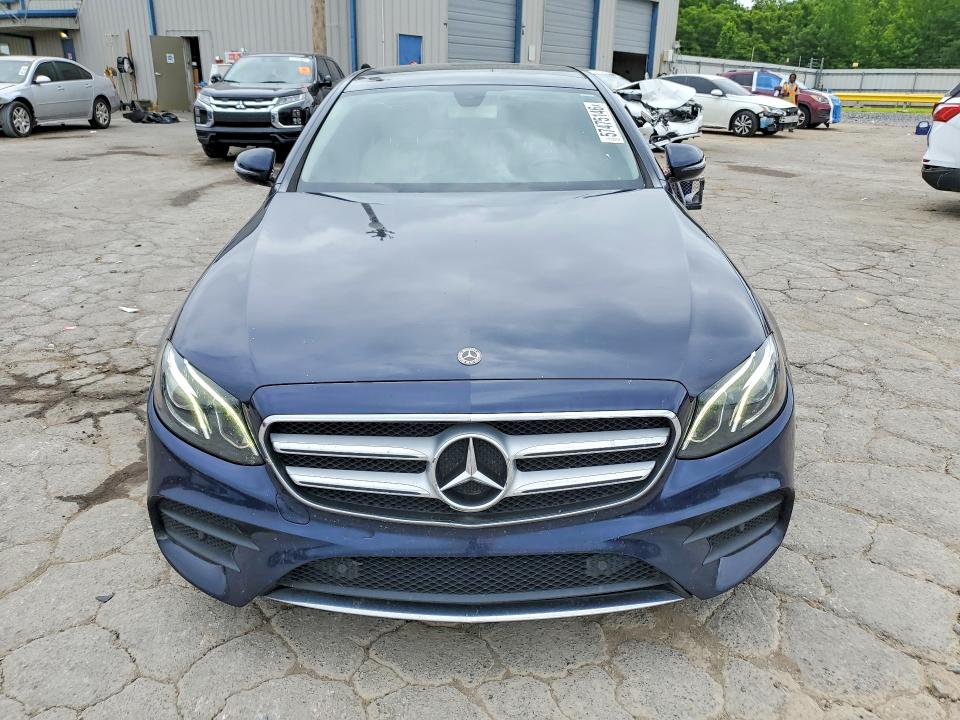 2018 Mercedes-benz VIN WDDZF4KB2JA336603 COPART salvage auction — MINOR DENT/SCRATCHES, Tn - Certificate Of Title (P), sold $9,400 on 2026-09-03 (photo 5)