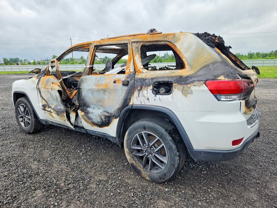 2019 Jeep Grand cherokee VIN 1C4RJFBG8KC799321 COPART salvage auction — Burn Interior, ON - PERMIT IRREPAIRABLE, sold $450 on 2026-07-23 (photo 2)