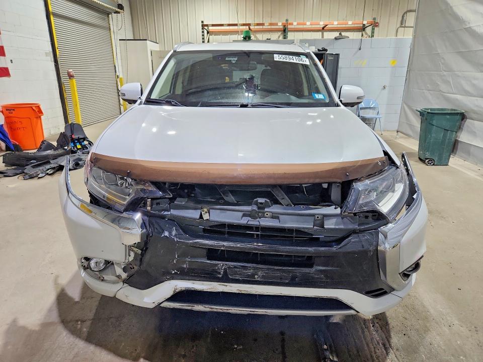 2018 Mitsubishi Outlander VIN JA4J24A59JZ032114 COPART salvage auction — FRONT END, NH - CERT OF TITLE-SALVAGE, sold $100 on 2026-07-30 (photo 5)