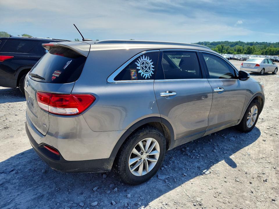 2017 Kia Sorento VIN 5XYPG4A53HG275315 COPART salvage auction — MINOR DENT/SCRATCHES, Mo - Certificate Of Title, sold $1,900 on 2026-07-20 (photo 3)