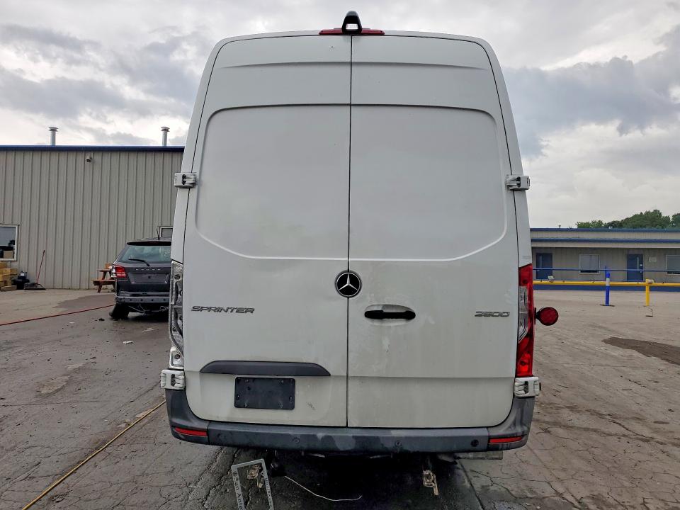 2022 Mercedes-benz VIN W1Y40CHY6NT087966 COPART salvage auction — FRONT END, Tn - Salvage Certificate, sold $3,800 on 2026-07-22 (photo 6)