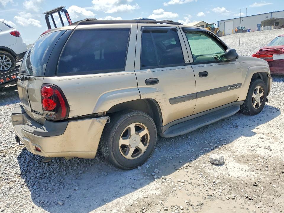 2004 Chevrolet Trailblazer VIN 1GNDS13SX42326078 COPART salvage auction — FRONT END, TN - SALVAGE CERTIFICATE, sold $425 on 2026-07-09 (photo 3)