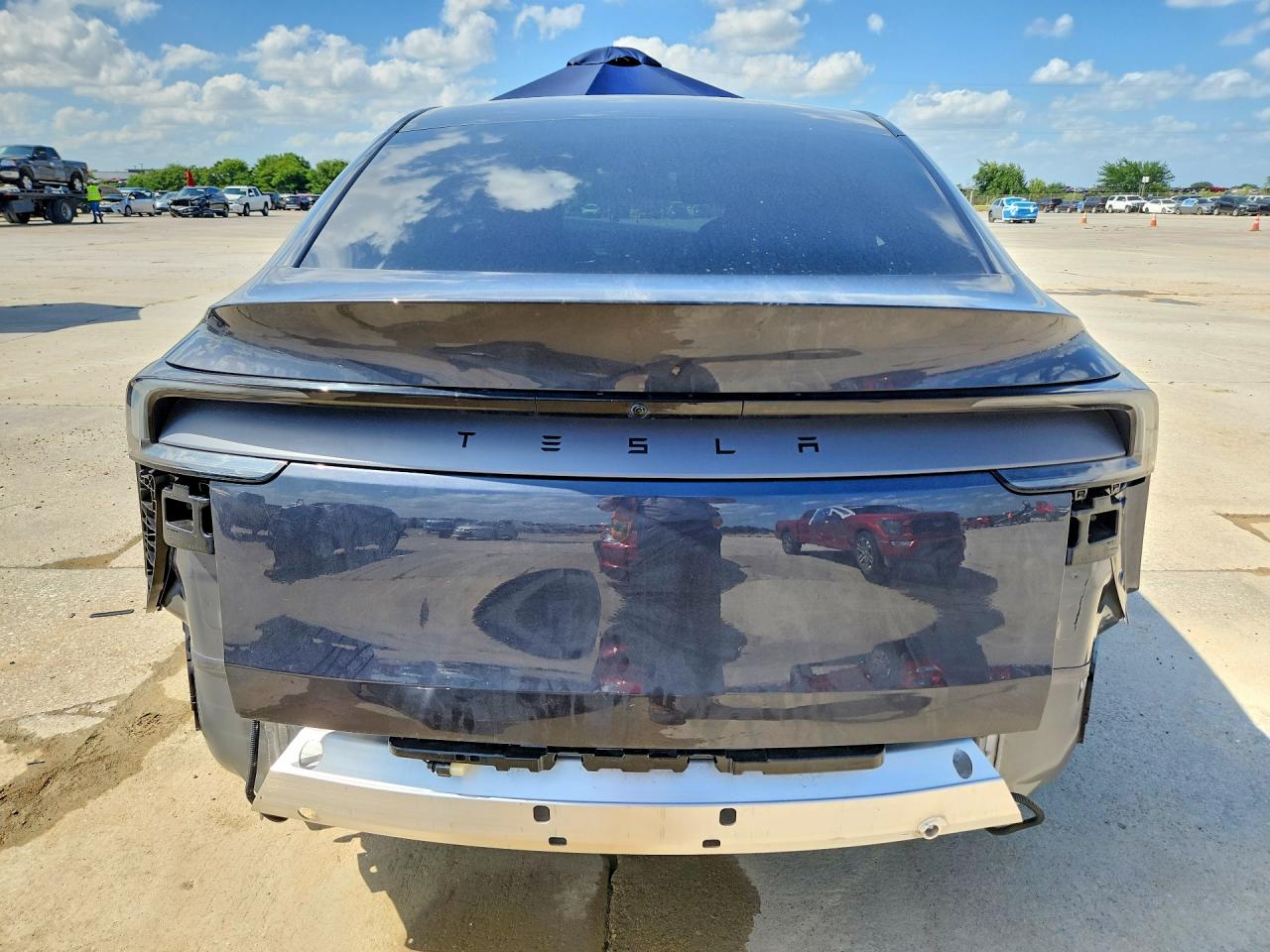 2026 Tesla Model Y VIN 7SAYGDED6TA586498 COPART salvage auction — Front End, TX - SALVAGE VEHICLE TITLE, sold $16,200 on 2026-07-09 (photo 6)