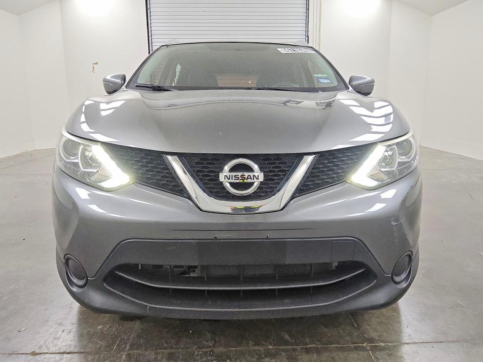2017 Nissan Rogue sport VIN JN1BJ1CP8HW022800 COPART salvage auction — MINOR DENT/SCRATCHES, Tx - Certificate Of Title, sold $1,900 on 2026-07-07 (photo 5)