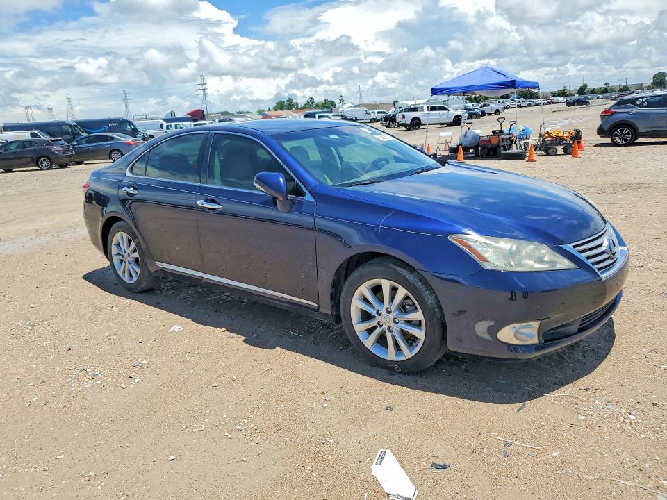 2011 Lexus Es 350 VIN JTHBK1EG8B2434560 COPART salvage auction — WATER/FLOOD, TX - SALVAGE TITLE-FLOOD DAMAGE (P), sold $775 on 2026-07-28 (photo 4)
