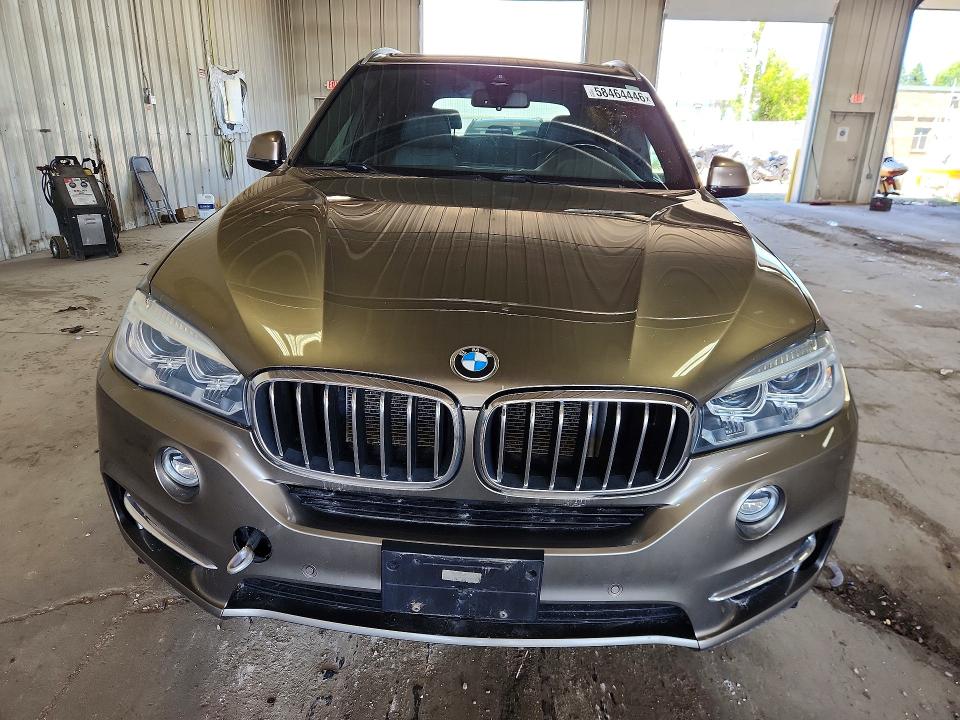 2018 BMW VIN 5UXKR0C52J0X98264 COPART salvage auction — MINOR DENT/SCRATCHES, Va - Certificate Of Title, sold $5,500 on 2026-08-01 (photo 5)