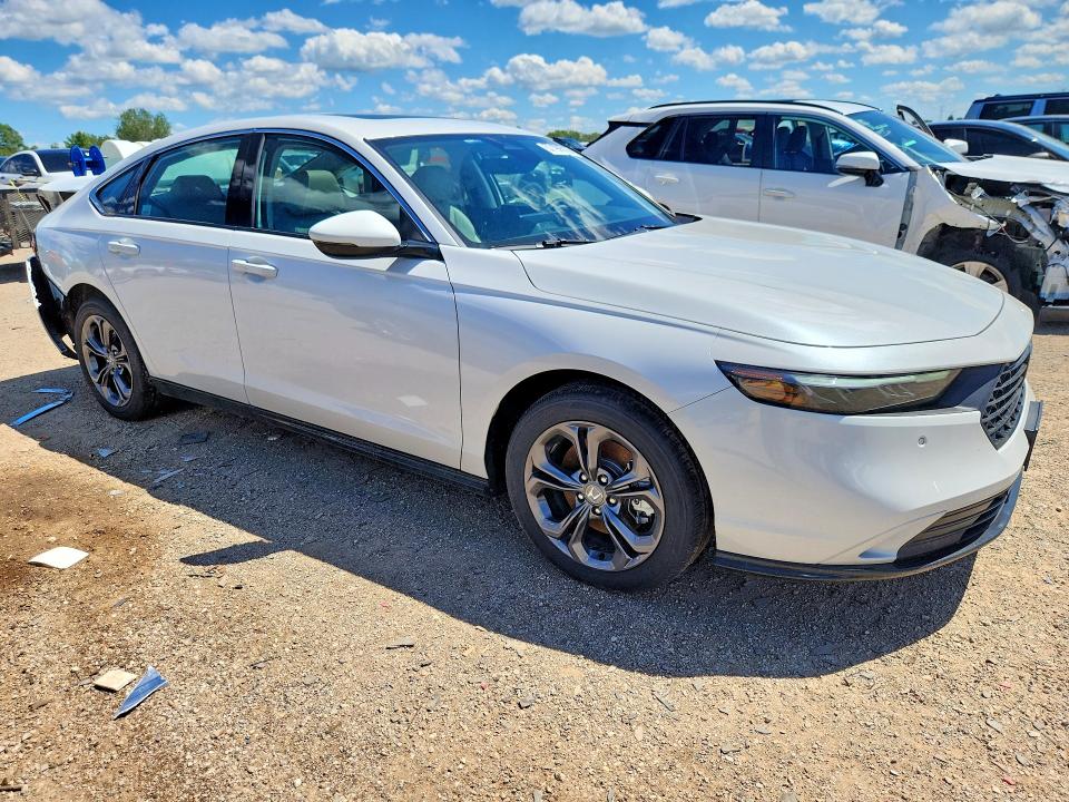 2026 Honda Accord VIN 1HGCY2F61TA025373 COPART salvage auction — REAR END, Il - Salvage Certificate, sold $12,000 on 2026-07-30 (photo 4)