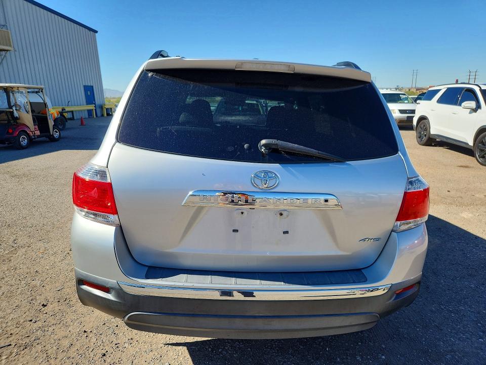 2012 Toyota Highlander VIN 5TDBK3EH4CS110117 COPART salvage auction — FRONT END, Az - Cert Of Title - Salvage, sold $1,950 on 2026-07-24 (photo 6)