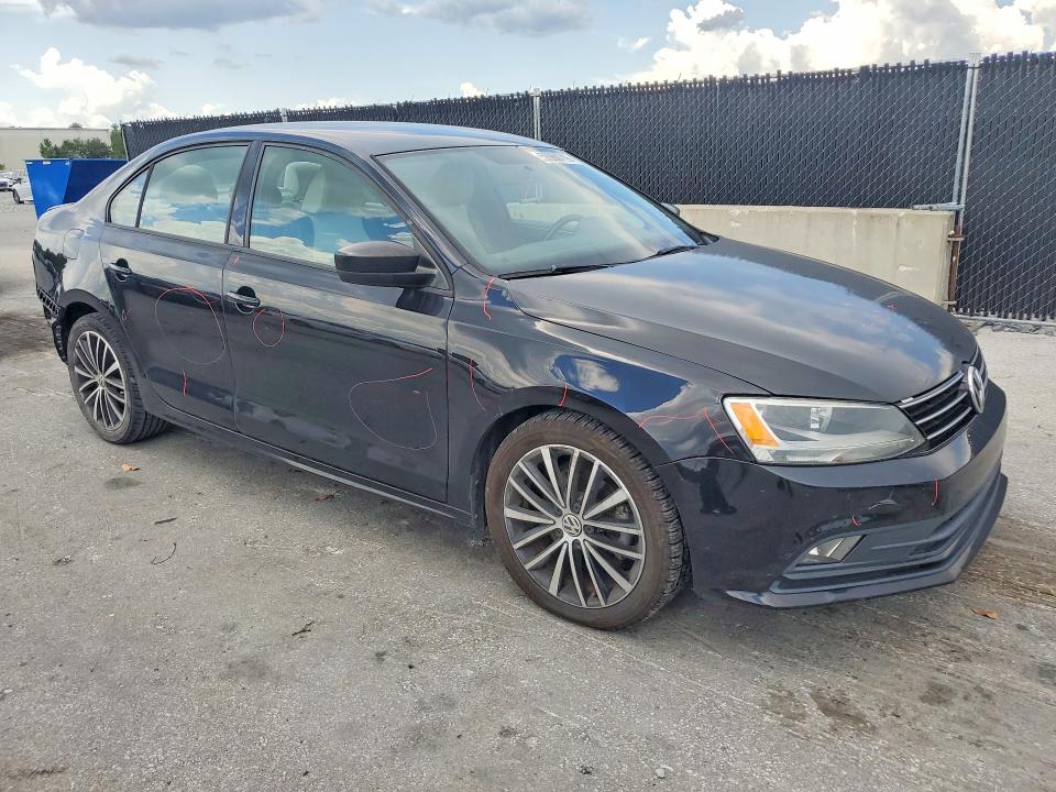 2016 Volkswagen Jetta VIN 3VWD17AJ8GM298526 COPART salvage auction — REAR END, Fl - Cert Of Title Slvg Rebuildable, sold $1,850 on 2026-07-02 (photo 4)
