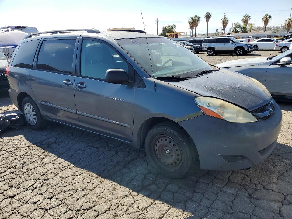 2006 Toyota Sienna VIN 5TDZA23C46S418394 COPART salvage auction — MECHANICAL, CA - APP FOR DUP CLEAN OR AC, sold $450 on 2026-08-20 (photo 4)