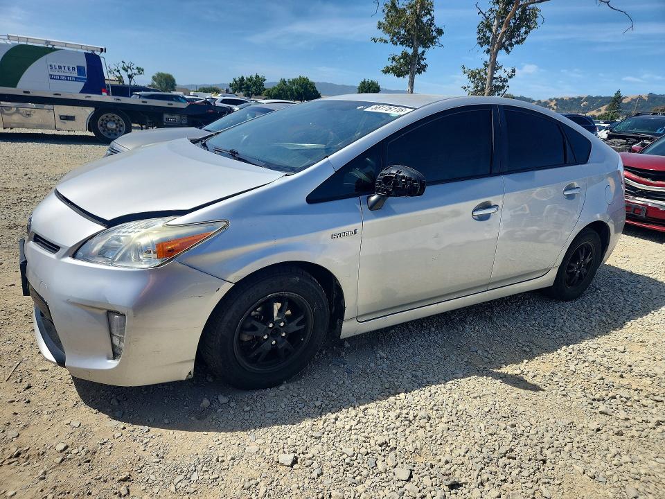 2015 Toyota Prius VIN JTDKN3DU4F0428946 COPART salvage auction — FRONT END, CA - SALVAGE CERTIFICATE, sold $1,700 on 2026-07-09 (photo 1)