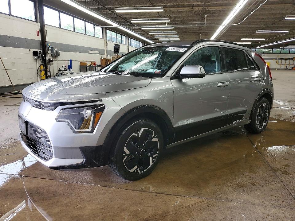 2023 Kia Niro VIN KNDCR3L12P5053966 COPART salvage auction — SIDE, Il - Salvage Certificate, sold $10,000 on 2026-07-13 (photo 1)