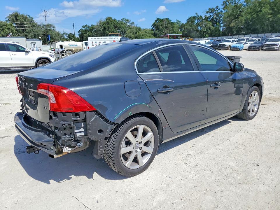 2016 Volvo VIN YV126MFK1G2412105 COPART salvage auction — REAR END, Fl - Cert Of Title Slvg Rebuildable, sold $625 on 2026-07-07 (photo 3)