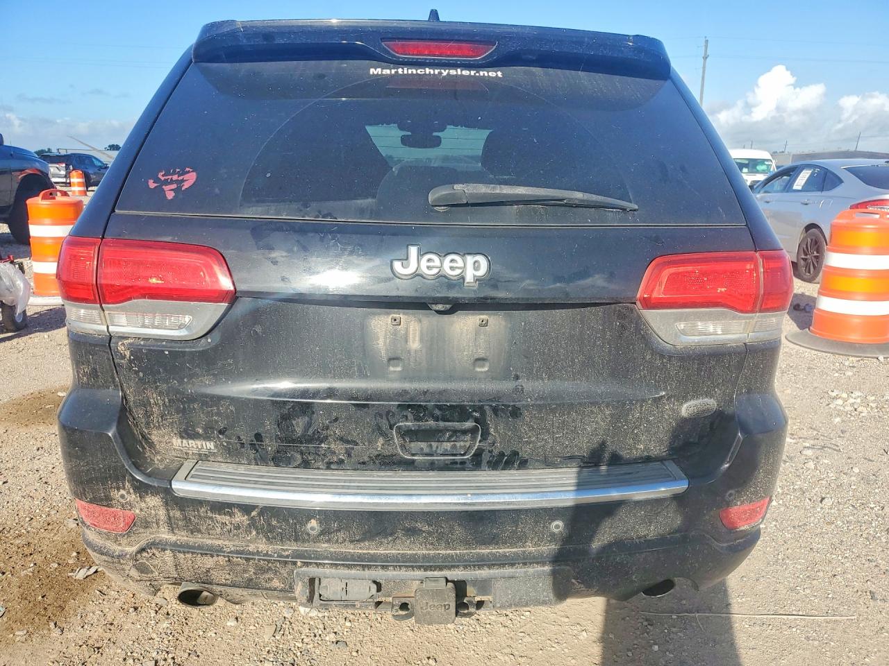2017 Jeep Grand Cherokee VIN 1C4RJECG0HC789044 COPART salvage auction — Side, TX - SALVAGE VEHICLE TITLE, sold $3,250 on 2026-07-09 (photo 6)