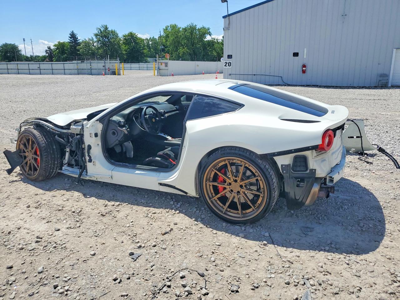 2014 Ferrari F12 Berlinetta VIN ZFF74UFA5E0198254 COPART salvage auction — Front End, OH - CERT OF TITLE-SALVAGE, sold $196,000 on 2026-08-07 (photo 2)