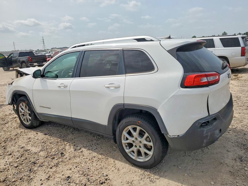 2016 Jeep Cherokee VIN 1C4PJLCB6GW234287 COPART salvage auction — ENGINE BURN, Tx - Nonrepairable Title, sold $150 on 2026-07-02 (photo 2)