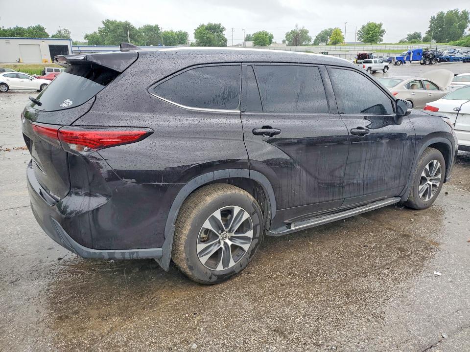 2020 Toyota Highlander VIN 5TDGZRBHXLS046755 COPART salvage auction — HAIL, Id - Salvage Certificate Of Title, sold $17,600 on 2026-07-31 (photo 3)