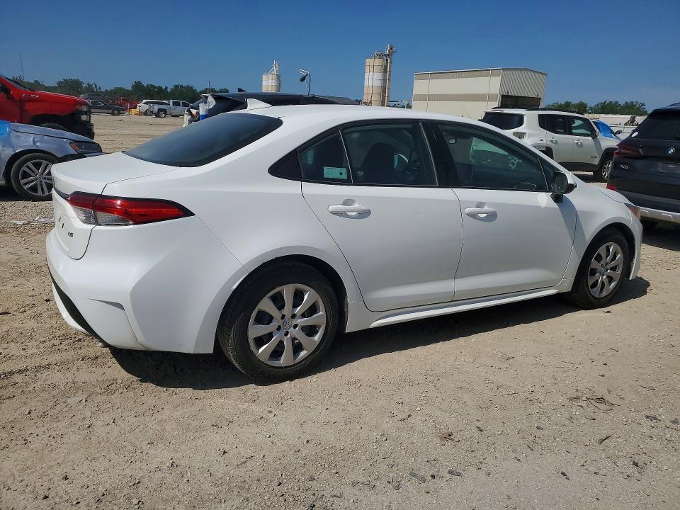2021 Toyota Corolla VIN 5YFEPMAE3MP254705 COPART salvage auction — MINOR DENT/SCRATCHES, Mi - Certificate Of Title, sold $6,100 on 2026-07-09 (photo 3)