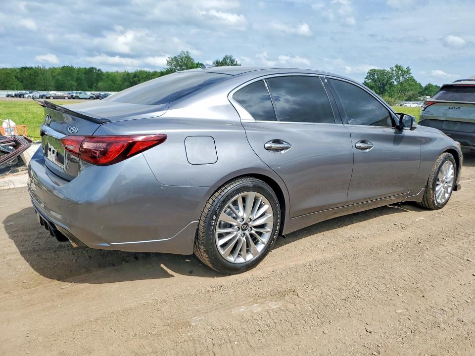 2021 Infiniti Q50 VIN JN1EV7BR9MM752101 COPART salvage auction — MINOR DENT/SCRATCHES, Oh - Cert Of Title-Rebuilt Salvage (P), sold $9,800 on 2026-07-27 (photo 3)