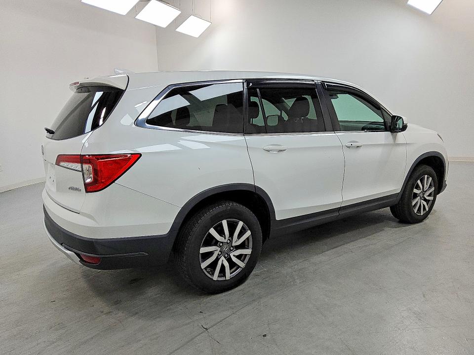 2021 Honda Pilot VIN 5FNYF6H39MB082725 COPART salvage auction — NORMAL WEAR, WV - CERTIFICATE OF TITLE, sold $14,000 on 2026-07-07 (photo 3)