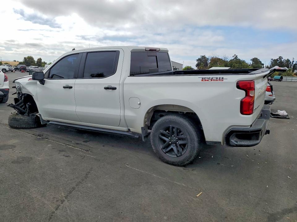2021 Chevrolet VIN 1GCPYFEDXMZ367138 COPART salvage auction — FRONT END, Ca - Salvage Certificate, sold $10,200 on 2026-07-29 (photo 2)