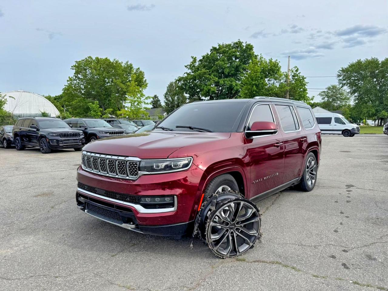 2022 Jeep Grand wago VIN 1C4SJVGJ2NS144713 COPART salvage auction — Normal Wear, Ct - Clean Title, sold $26,750 on 2026-07-10 (photo 2)