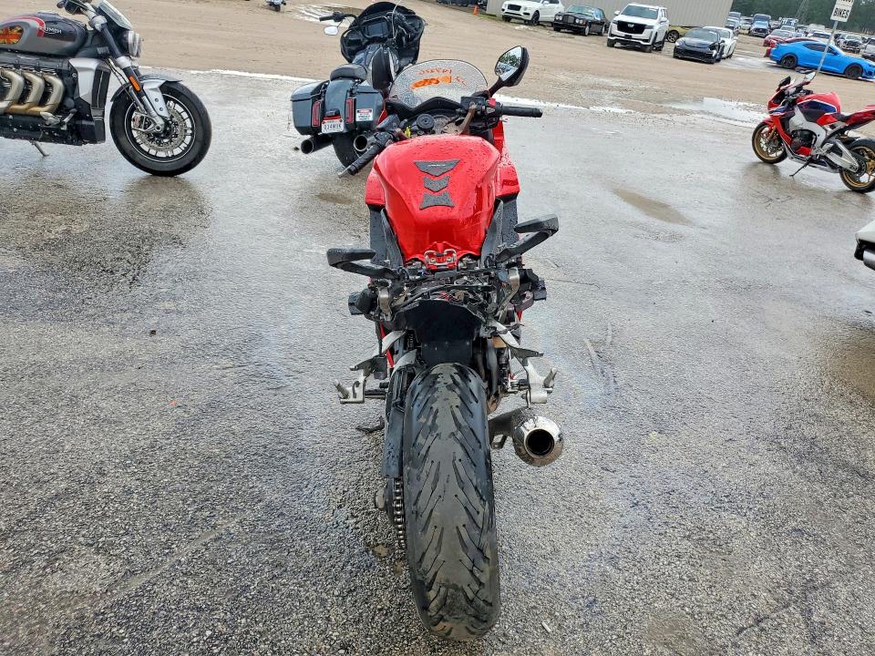 2014 Honda Vfr VIN JH2RC791XEK000514 COPART salvage auction — SIDE, Tx - Salvage Vehicle Title, sold $1,350 on 2026-07-28 (photo 4)
