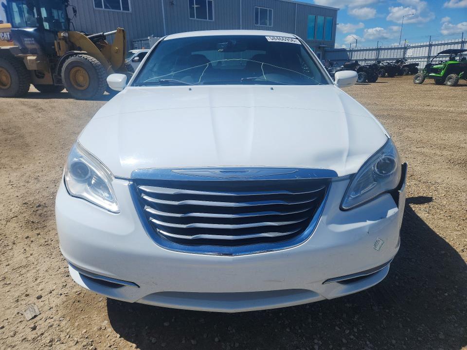 2011 Chrysler 200 VIN 1C3BC1FB0BN550176 COPART salvage auction — FRONT END, AB - BOS - SALVAGE, sold $1,150 on 2026-07-16 (photo 5)