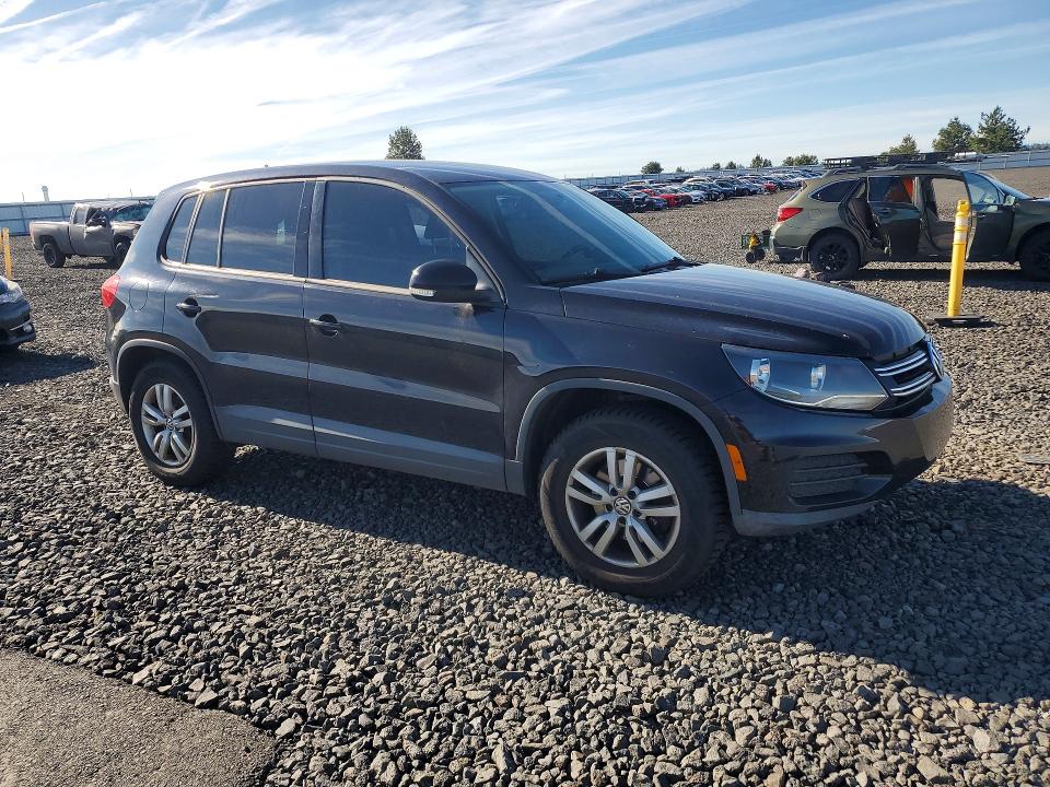 2012 Volkswagen Tiguan VIN WVGBV7AX6CW503009 COPART salvage auction — SIDE, Wa - Affidavit In Lieu Of Title, sold $325 on 2026-07-08 (photo 4)