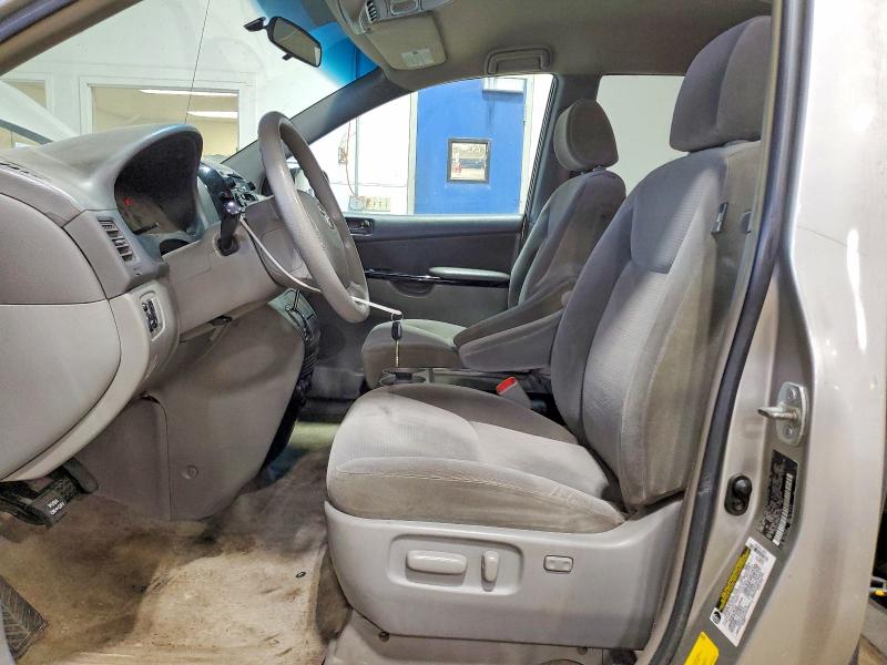 2005 Toyota Sienna VIN 5TDZA23C85S327160 COPART salvage auction — HAIL, Mn - Non Public Clean Title, sold $525 on 2026-07-03 (photo 7)