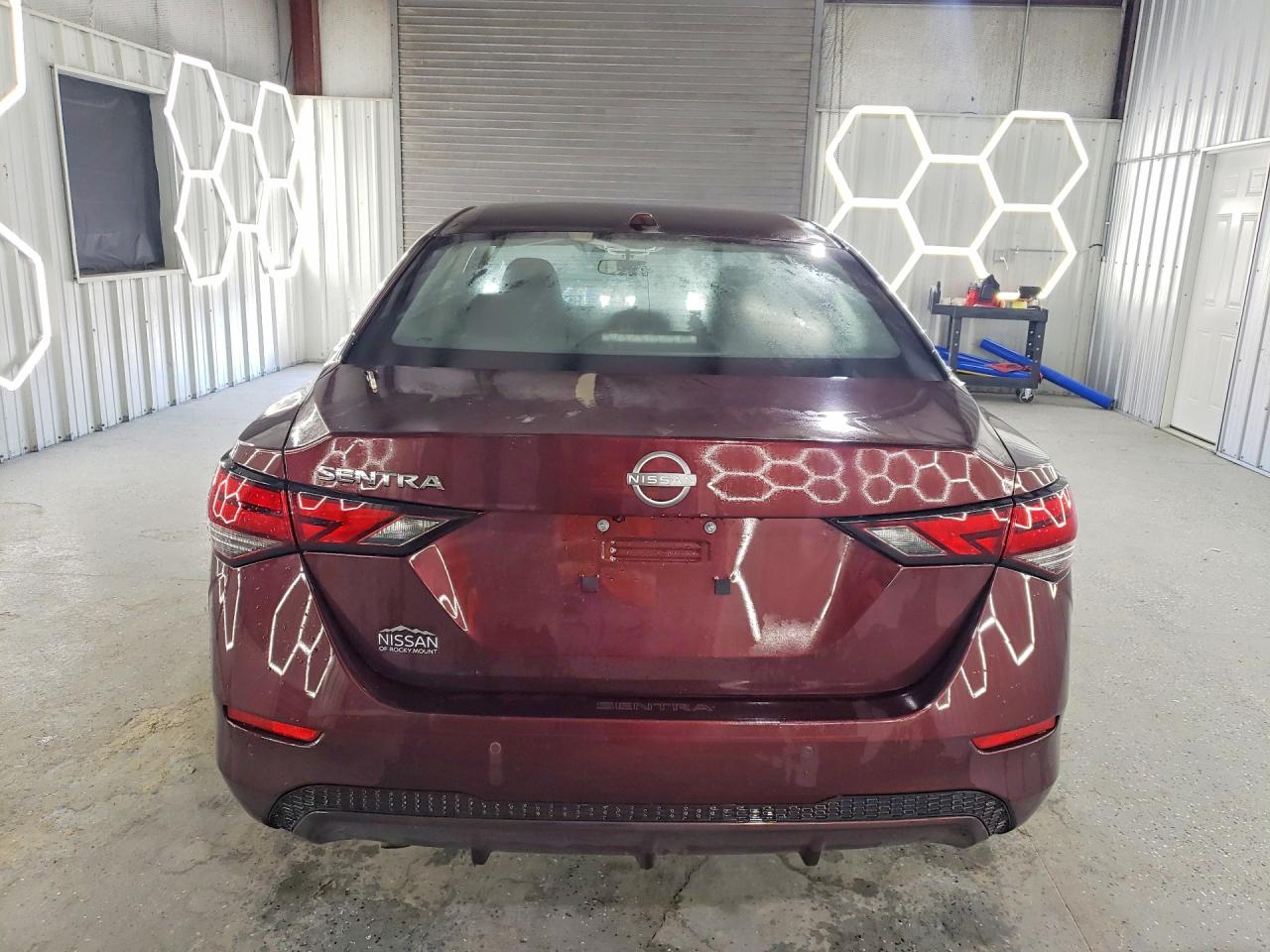 2025 Nissan Sentra VIN 3N1AB8CV7SY415638 COPART salvage auction — Minor Dent/Scratches, NC - DEALER ONLY CLEAN TITLE, sold $12,200 on 2026-07-09 (photo 6)