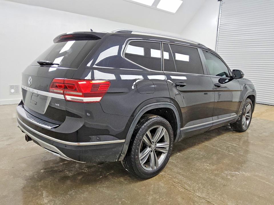 2018 Volkswagen Atlas VIN 1V2ER2CA3JC502415 COPART salvage auction — MINOR DENT/SCRATCHES, GA - CERTIFICATE OF TITLE, sold $7,200 on 2026-07-23 (photo 3)