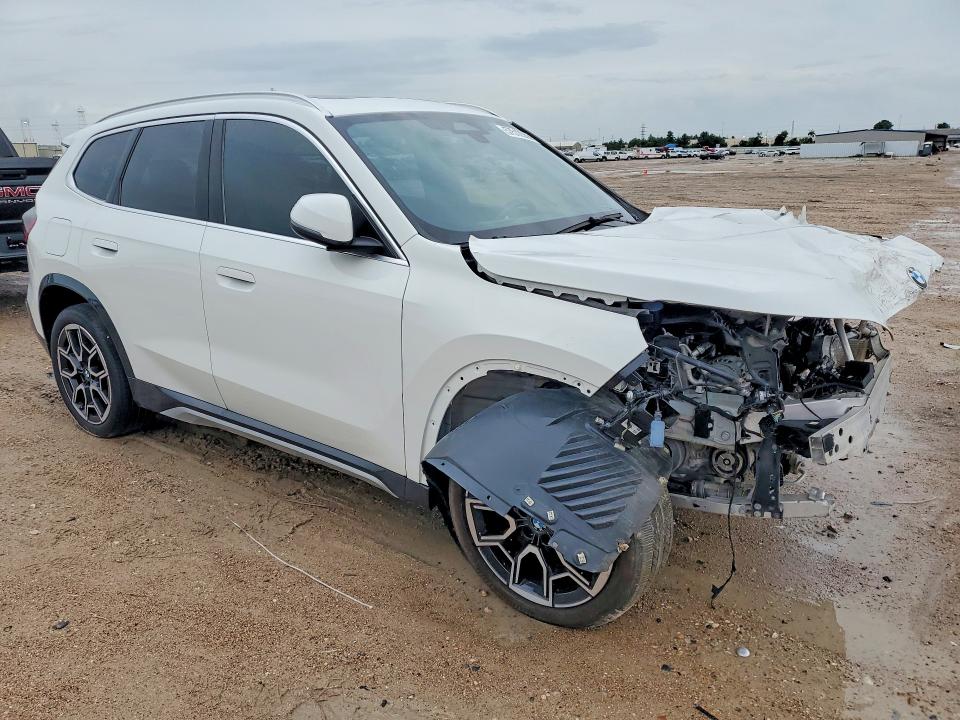 2025 BMW X1 VIN WBX73EF05S5156540 COPART salvage auction — FRONT END, Il - Salvage Certificate, sold $10,300 on 2026-07-09 (photo 4)