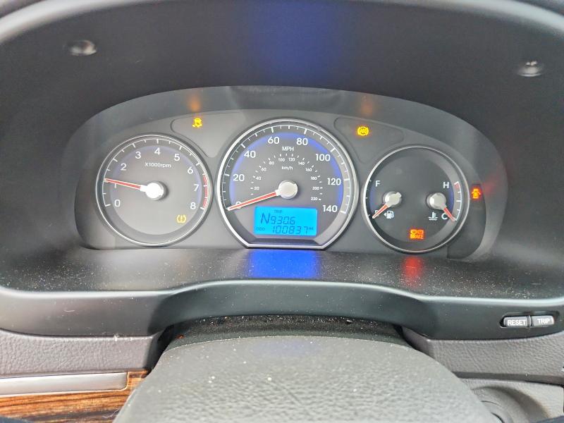 2010 Hyundai Santa fe VIN 5NMSGDAB6AH412887 COPART salvage auction — REAR END, NY - MV-907A SALVAGE CERTIFICATE, sold $1,250 on 2026-07-02 (photo 9)