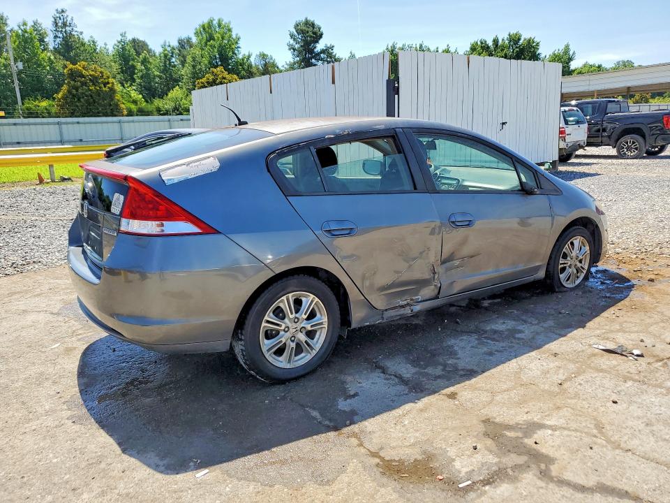 2010 Honda Insight VIN JHMZE2H7XAS017351 COPART salvage auction — NORMAL WEAR, Tn - Salvage Certificate, sold $300 on 2026-07-09 (photo 3)