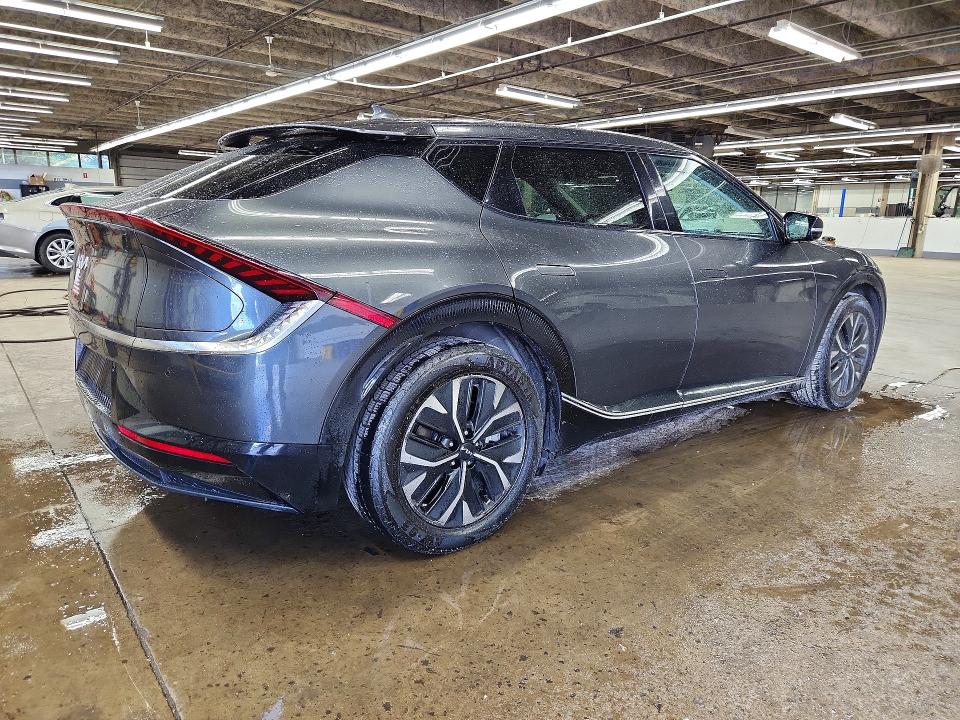 2023 Kia Ev6 VIN KNDC34LA3P5612173 COPART salvage auction — UNDERCARRIAGE, Il - Salvage Certificate, sold $8,800 on 2026-07-20 (photo 3)