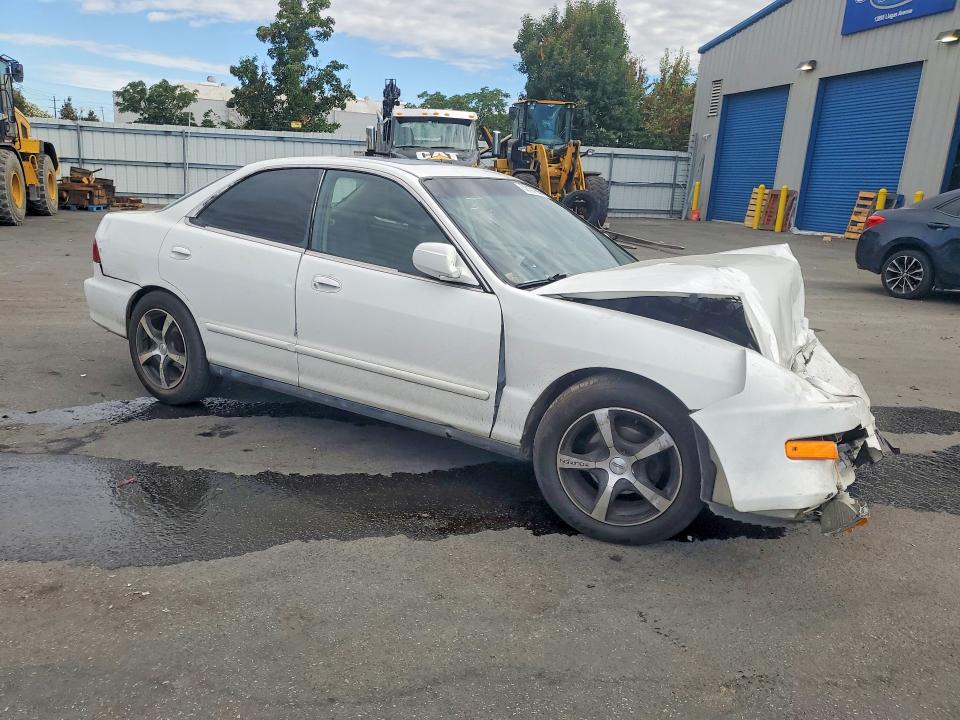 1999 Acura Integra VIN JH4DB7657XS000890 COPART salvage auction — FRONT END, Ca - Salvage Certificate, sold $525 on 2026-07-14 (photo 4)