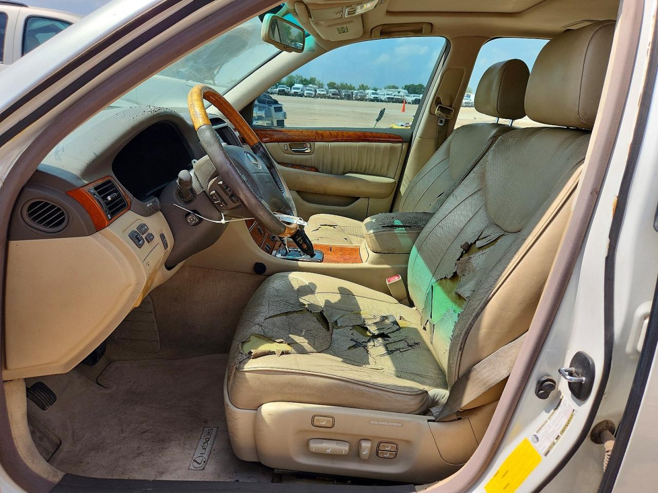 2004 Lexus LS 430 VIN JTHBN36F640162324 COPART salvage auction — Mechanical, TX - CERTIFICATE OF TITLE (P), sold $2,400 on 2026-07-09 (photo 7)