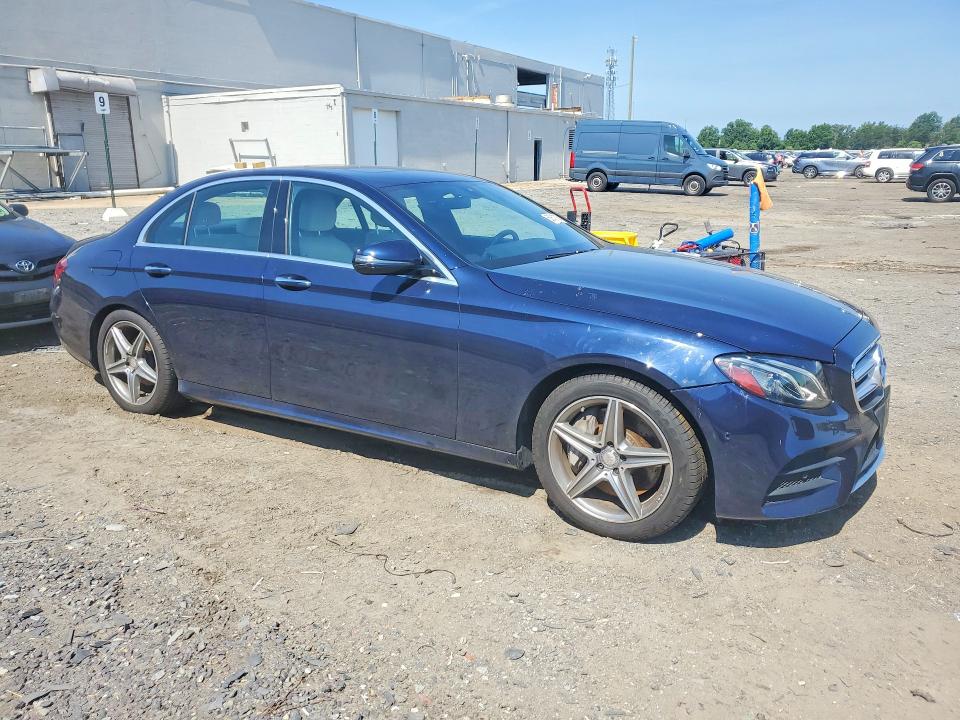 2017 Mercedes-benz E-klasse VIN WDDZF4KB2HA193713 COPART salvage auction — UNDERCARRIAGE, Va - Cert Of Title - Salvage, sold $7,000 on 2026-07-15 (photo 4)