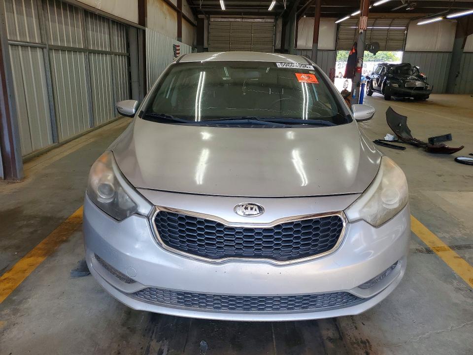 2014 Kia Forte VIN KNAFX4A69E5242700 COPART salvage auction — SIDE, Nc - Dealer Only Clean Title, sold $1,100 on 2026-07-08 (photo 5)