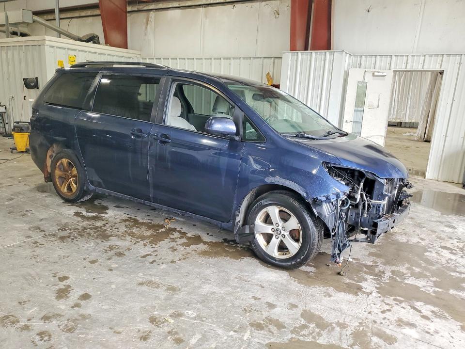 2018 Toyota Sienna VIN 5TDKZ3DC1JS960012 COPART salvage auction — FRONT END, Ny - Mv-907A Salvage Certificate, sold $1,800 on 2026-07-29 (photo 4)